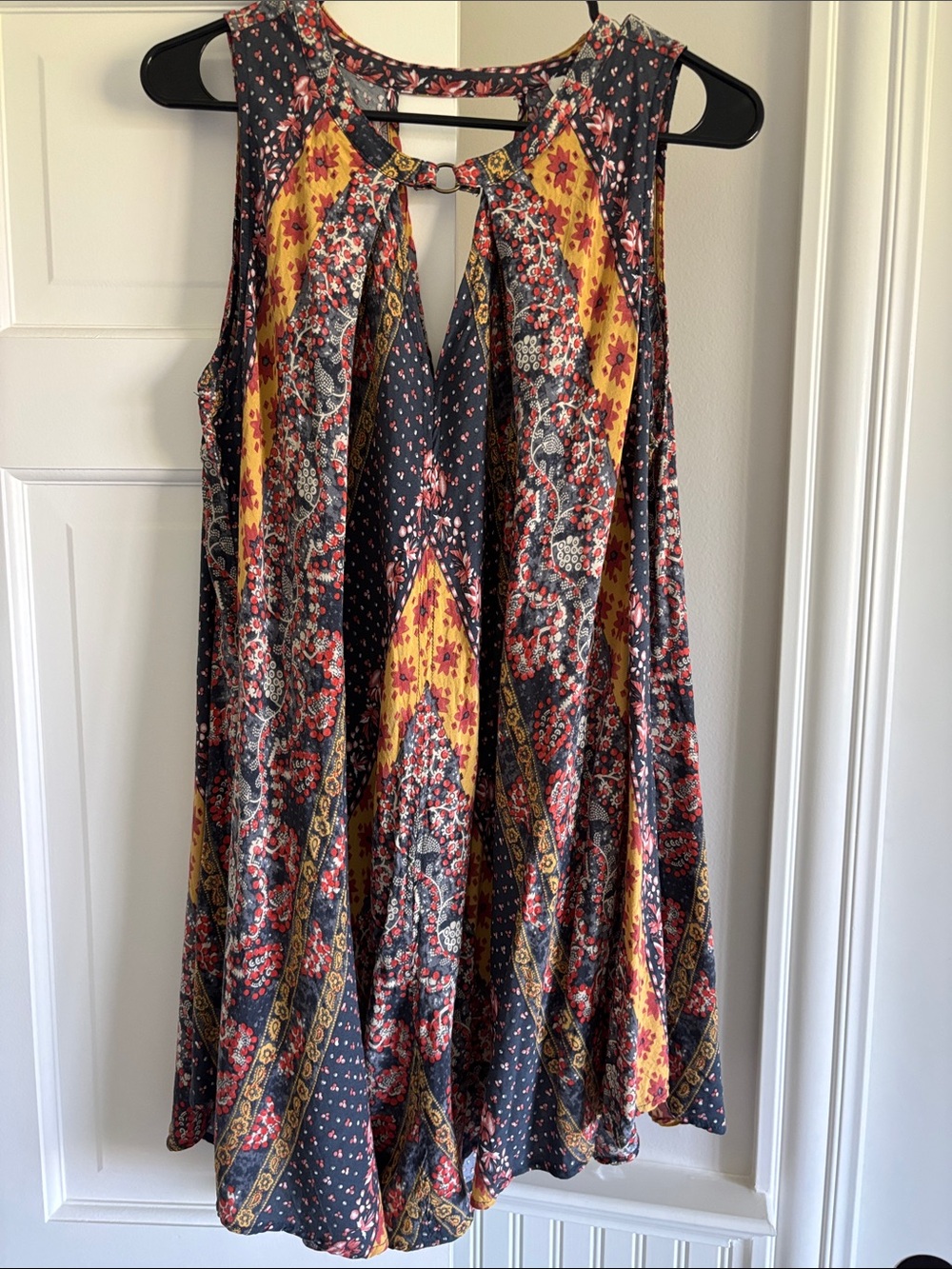 Umgee Navy and Mustard Mixed-Print Sleeveless Keyhole Tunic Tank Women’s Size L